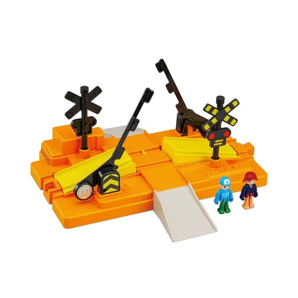 ■発送倉庫:玩具倉庫（※千葉県からの発送）■種別:おもちゃ■発売日:2025/06/21■メーカー:タカラトミー■対象年齢:3歳以上■説明:車両が通ると遮断かんがおりて、「チン♪チン♪」と音が鳴るふみきりセットだよ！ レイアウトにふみきりを...