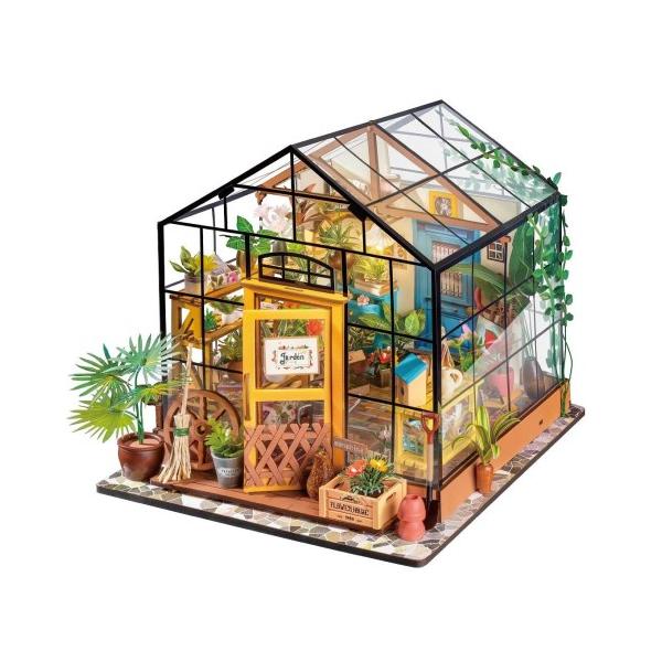 ■発送倉庫:GAME倉庫（※千葉県からの発送）■種別:ホビー■発売日:2025/07/31■メーカー:プラザクリエイト■対象年齢:14歳以上■説明:色とりどりの植物に囲まれた’ガラス張りの温室’がテーマのミニチュアハウスが、さらに作りやすく...