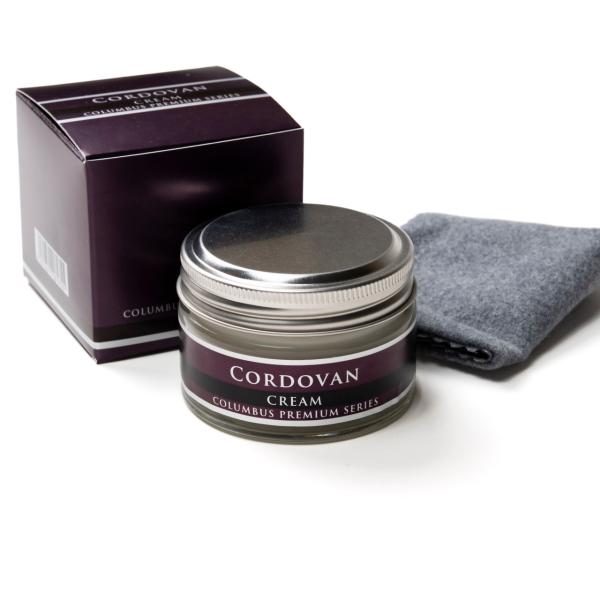コードバンの風合いを保つためにカルナバなどのワックス成分を多く配合したクリームです。革本来のツヤと潤いを与えます。・コードバン革専用クリームです。・名刺入れ、財布など革小物、鞄などにお使い頂けます。・ワックス配合を増やし水分を減らすことで、...