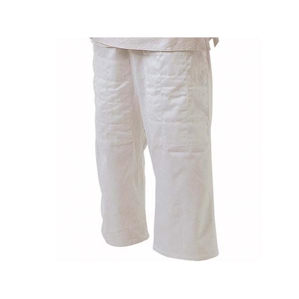 カラー：ホワイト 柔道着 さくら JUWE 柔道女子 初級者 学校正課 柔術 武術 九桜 クサクラブランドマーク付き。【道衣洗濯について】1.少量の洗剤を入れて、水温30℃以下にて洗濯して下さい。2.漂白剤は生地を著しく劣化させますので、ご...