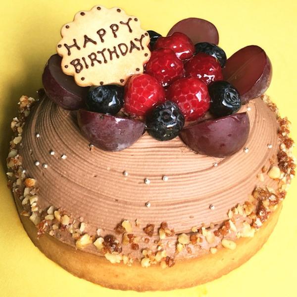バースデーケーキ 誕生日ケーキ 木苺のチョコレートバースデーケーキ14cm ケーキ スイーツ チョコレート タルト プレート付き Birthday Choco 誕生日ケーキのお店 エスキィス 通販 Yahoo ショッピング