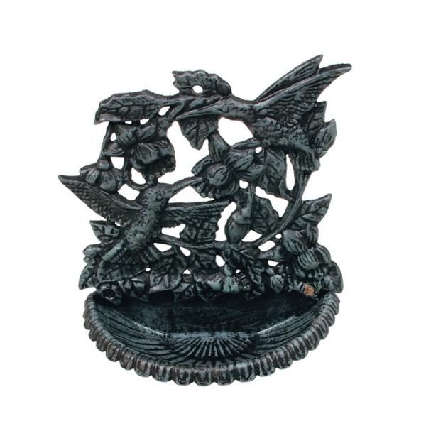 野鳥の餌台　鳥小屋で鳥のさえずりで賑やかお庭演出！バードフィーダーは鳥を対象に設置される給餌器具。かわいい小鳥たちが自然にお庭に集まります。■サイズ(mm)：幅195×高さ235×奥行100■重量(kg)：1.6■材質：鉄鋳物■納期：1週間...