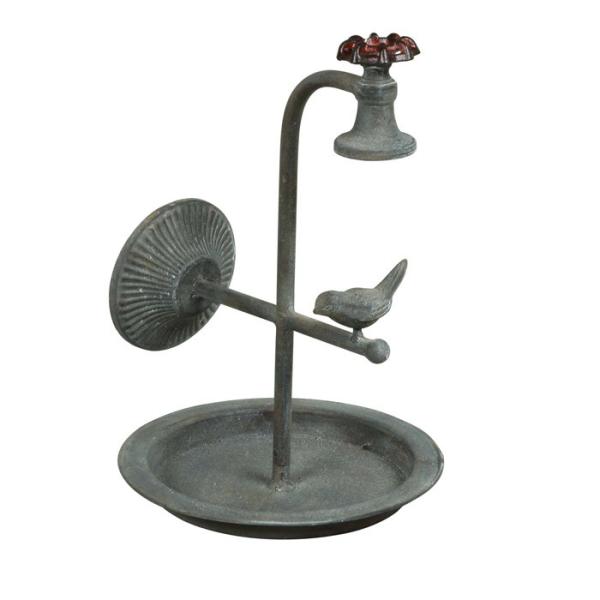 野鳥の餌台　鳥小屋で鳥のさえずりで賑やかお庭演出！バードフィーダーは鳥を対象に設置される給餌器具。かわいい小鳥たちが自然にお庭に集まります。■サイズ(mm)：幅230×高さ330×奥行220■重量(kg)：0.6■材質：鉄製■納期：1週間程...