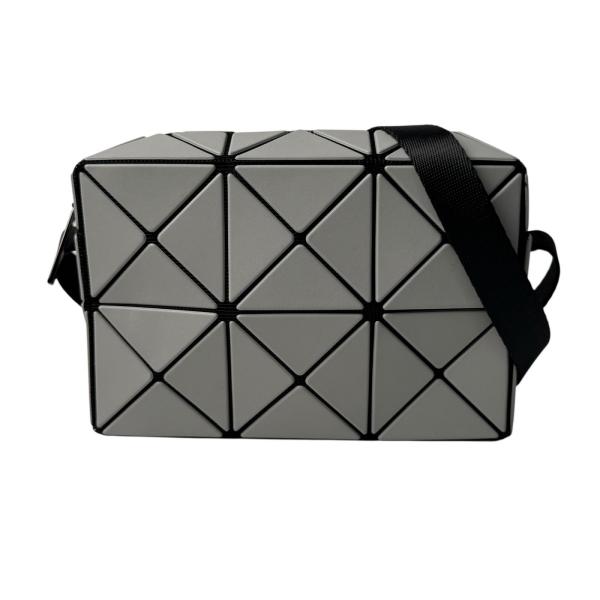 未使用 バオバオ　イッセイミヤケ　 ショルダーバッグ 黒 ブラック キューボイド ISSEY MIYAKE（イッセイミヤケ） 美品 バオバオ BOA BOA ISSEY MIYAKE