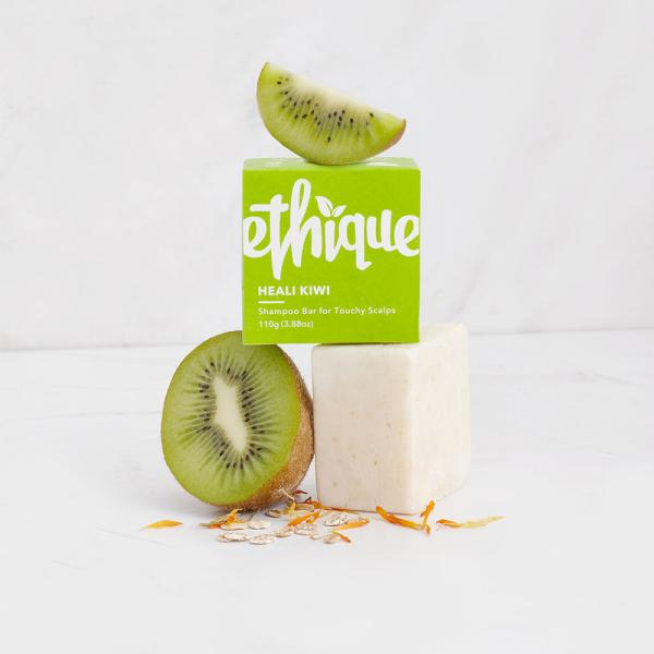 ■スキャルプ・敏感肌ケア/かゆみ・ふけ・カユミ■＜ヘアタイプ＞デリケートヘア・スキャルプケア・しっとりした髪を目指したい方・フケ、カユミを抑えたい方、頭皮ケアもしたい方＜製品概要＞ヘアケアでは珍しいオートミール*1が頭髪をコーティングし、し...