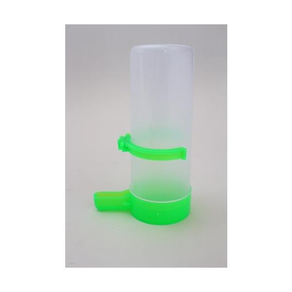 水換えに苦労しているブリーダーさんにお勧め。毎日の水やりの苦労から開放されます。注：かじりの強い種類には向きません。（材質：プラスティック）当店販売のパラキートシリーズの網目に最適です。＊ワイヤの間隔があまりにも狭いものにはむかない場合もご...