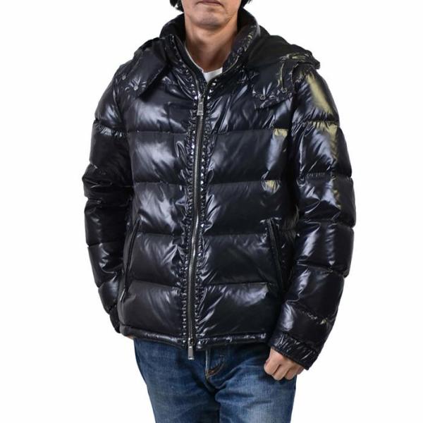 ヴァレンチノ フード付きダウンジャケット Valentino Sv3cna30vtd Valentino 0no ロックスタッズアンタイトルド Sv3cna30vtd ブラック 0no メンズ ポイント５倍 ユーロブランド サンエー