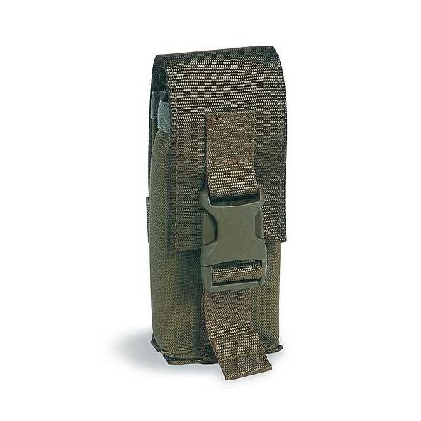 ナイフ、ペンチ付きマルチツール、フラッシュライトなどの収納に便利。モールシステム対応ズボンベルト等にも、装着可能 Ｌサイズ:14 x 6 x 3 cm重　量:75 g素　材:コーデュラ 700 DEN  ※ボタンは仕様変更となり、現在刻印な...