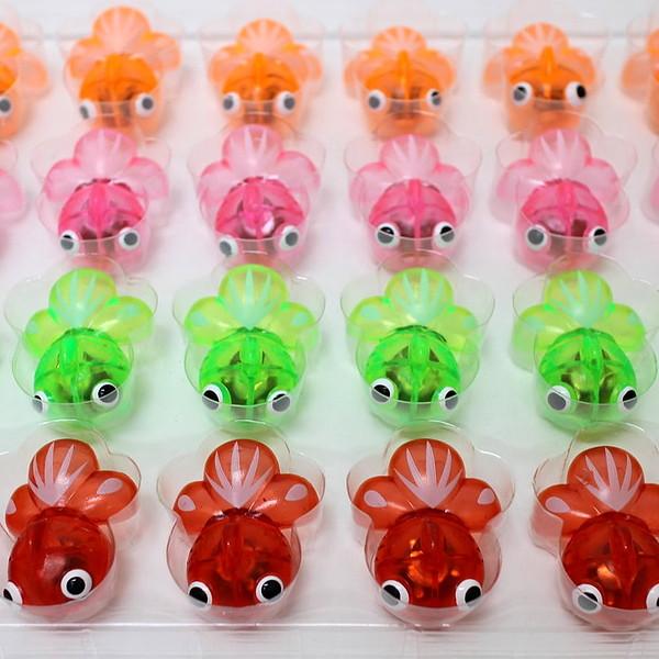水に浮くすくい用おもちゃ ピカピカ光って浮かぶちょっと大きめの金魚 約5 5cm 24個 No 1357 販促イベント屋 通販 Yahoo ショッピング
