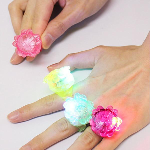 ピカピカ光って浮かぶ花の指輪 36個 / 縁日 景品 光る おもちゃ