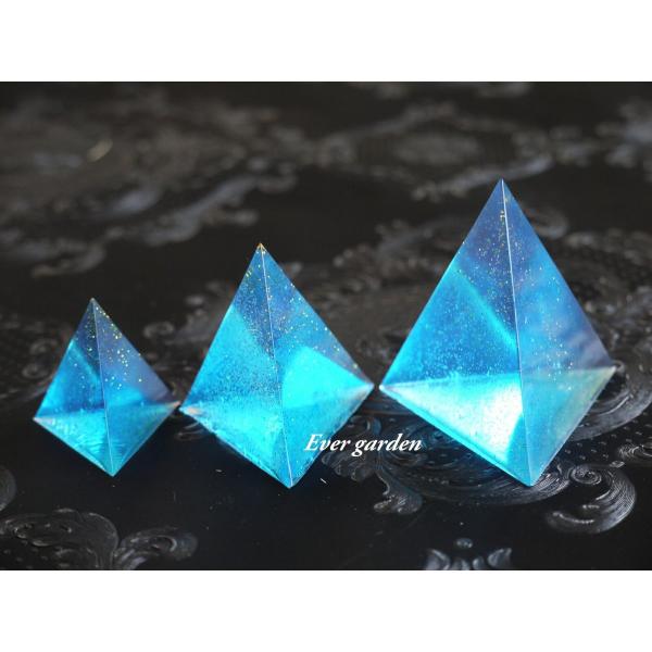 三角錐 3個セット レジン シリコンモールド ネックレス アクセサリー