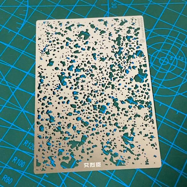 スケールモデル退色表現、ウェザリング、汚れ表現に特化したスプレー用テンプレートです。こちらのステンシルシートにて、退色やウェザリングをスプレー塗装で簡単に再現できます。再塗装のリタッチ表現、AFVやガンプラの汚れ表現など、リアルな雰囲気を再...