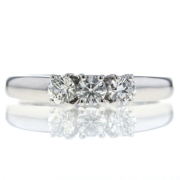 PK18WG パラホワイトゴールド リング ダイヤモンド 0.33ct 3粒 