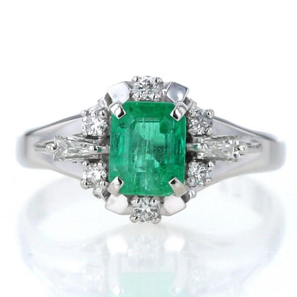 Pt900 プラチナ リング エメラルド0.75ct ダイヤモンド0.24ct スクエア  