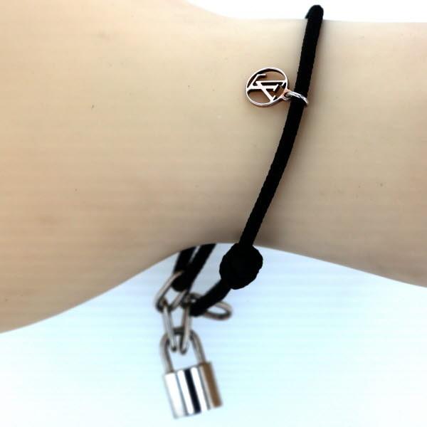 LOUIS VUITTON ルイヴィトン Q95864 シルバー ロックイット LOUIS VUITTON ルイヴィトン Q95864 シルバー ロックイット