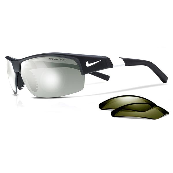 フレームカラー：マットブラック/ホワイト(003)レンズ：グレーシルバーフラッシュ付属レンズカラー：アウトドアレンズの種類：プラスチックレンズ枠：プラスチックテンプル：プラスチック可視光線透過率：グレーシルバーフラッシュ：15%、アウトドア...