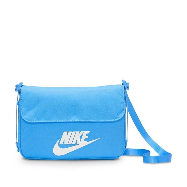 必需品を携帯。スタイリングしやすく、必需品の携帯に便利なすっきりとしたデザイン。ナイキ スポーツウェア クロスボディ バッグは、ジッパー付き背面ポケットとマグネット式フラップを装備。 リサイクル繊維を65%以上含む混紡素材を使用しています。...