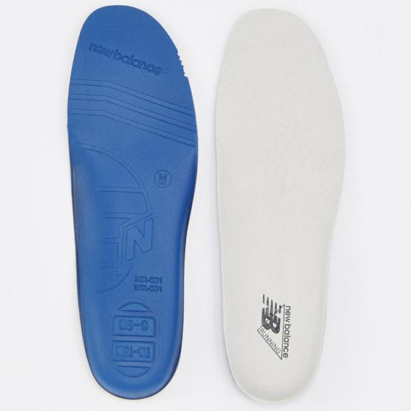 クッション性に優れたインソールの表面に足に心地よくフィットするピッグスキンレザーを採用したインソール。優れた吸湿性とフィット性を発揮して、足入れ感をさらに快適にします。【表】ピッグスキン(豚革)【裏】ポリウレタン【メーカー取り寄せ商品】 こ...