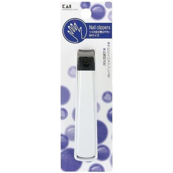 貝印 ニュースタンダード爪切りM HL0602さびにくいステンレス刃。切ったツメが飛び散らないストッパー付。発売元：貝印株式会社※製品の仕様は予告なく変更する場合があります。予めご了承ください。※画像はイメージです。実際の商品とは多少異なる...