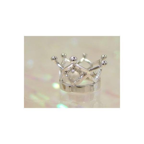 ちいさな王冠がかわいい男の子向きのベビーリング■誕生石：ムーンストーン（06月の誕生石）■刻印できる文字数：18文字■刻印できる文字：英数字（大文字）「＆」「スペース」「：」「.」■リング：K10ホワイトゴールド/縦10mm×横9mm×高7...