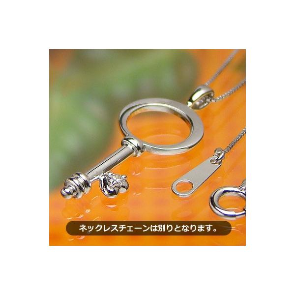 ■ベビーリングに使用されている宝石は、全て天然宝石です。■宝石：ダイヤモンド/4月の誕生石(約2.0mm)■ペンダントトップ：K10(10金)ホワイトゴールド/縦27mm(バチカン含む)×横10mm/厚み：2.6mm/約0.8g■刻印印字数...