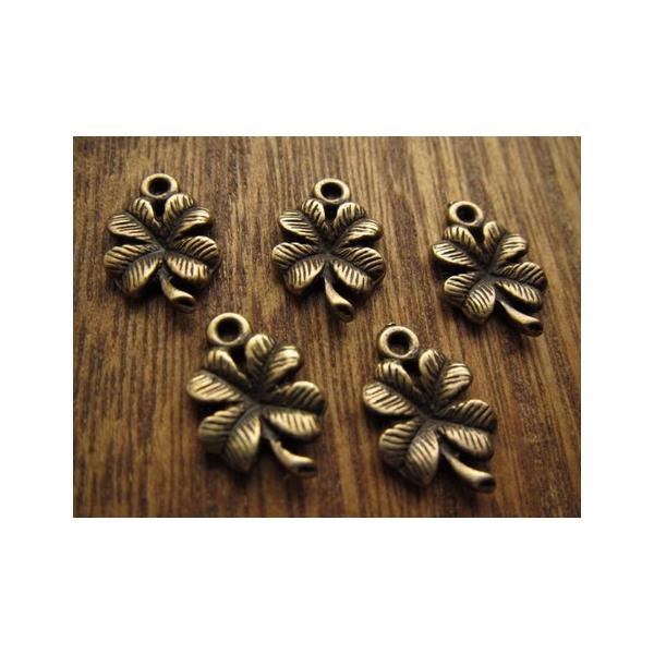 AeB[N`[ (lt̃N[o[) 5Zbg