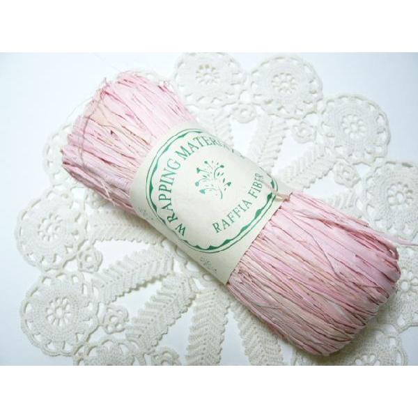 ラフィア ピンク （50g） 60110-100 編んだり結んだりの手芸材料として