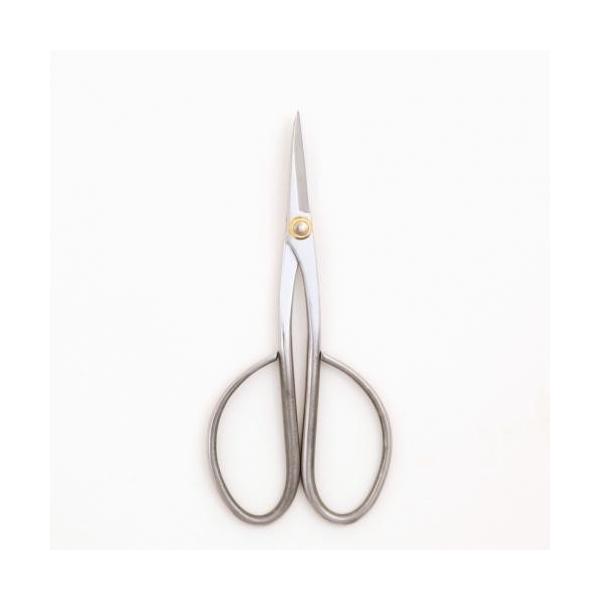 OPEN価格全長サイズ:　約180mm刃渡り:　約40mm重量:　約100g材質:　刃部:　日立金属ヤスキハガネSLD(冷間ダイス鋼)+鏡面仕上げ　(成形鍛造鋼付け)　ハンドル:　ステンレス[用途]・盆栽用の鋏として・鉢植えのお手入れ表示す...