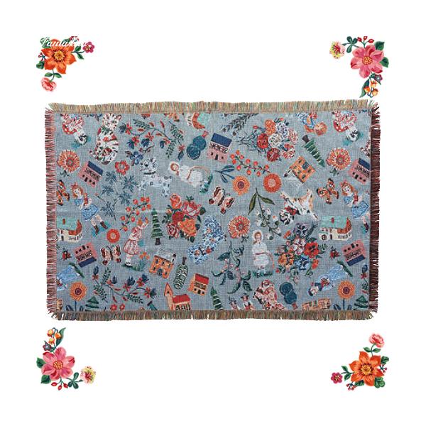 ナタリー・レテの描くポップ&amp;アーティスティックな世界が絢爛豪華なラグになりました！こちらは、街を彩るカラフルなお家と人々の生活をテーマにした、お花や動物、スタッフォード・シャードッグやシャーキャットなど、ナタリーのハピネス・キャラク...