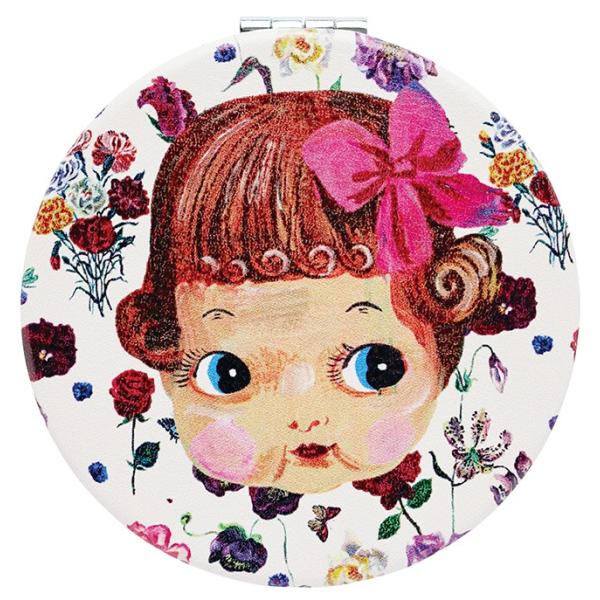 【クリックポスト発送可】<ご注文点数が多い場合は宅配便に変更となります>ナタリー・レテの描く、ポップ＆キッチュな世界がコンパクトミラーになりました！こちらは、ナタリー・レテの代表的キャラクター、プリティー・ガールをフィーチャーし...