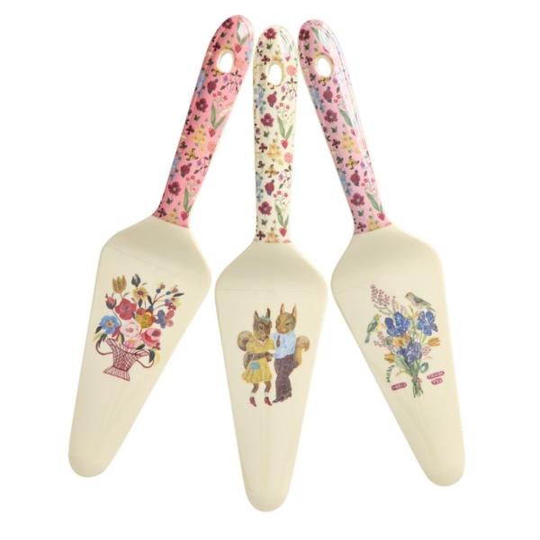 【クリックポスト発送可】<ご注文点数が多い場合は宅配便に変更となります>ナタリー・レテの描く、お花や個性豊かな動物たちが見目麗しいメラミン・ケーキ・サーバーになりました！こちらは、ナタリー・レテとrice（ライス）の夢のコラボレ...