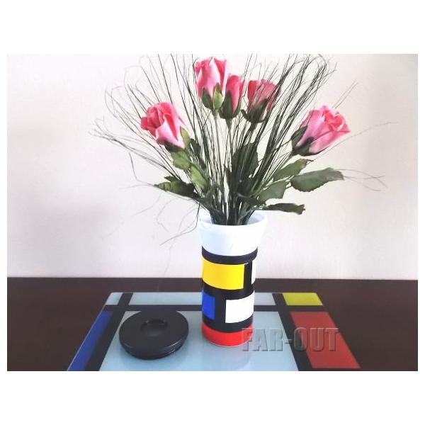 「 PO: ポー」 ユニークで独創的なデザインで数々のアワード受賞者であるデンマークのクリエイティブデザイナー Frank Kerdil フランク カーディルによって設立された、アーティスティックで機能的な特徴を兼ね備えた製品を追及するブラ...