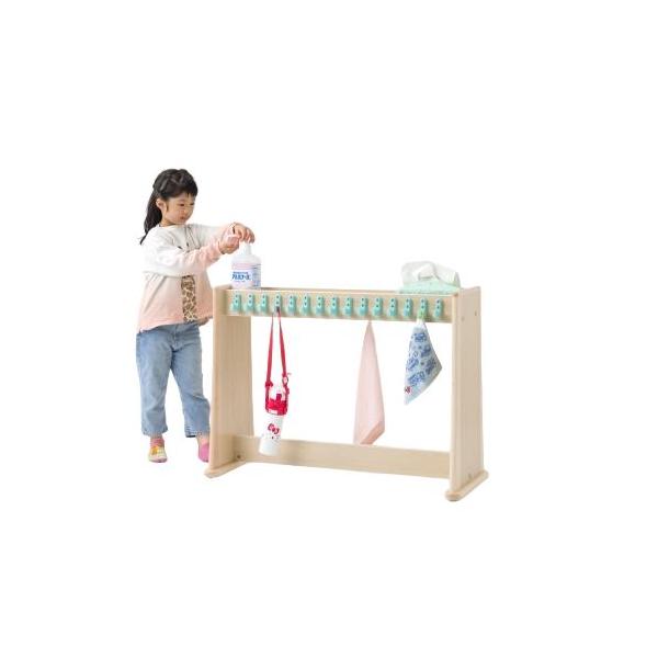 抗菌仕様のフックが付いたフックスタンドです。上部は消毒液ディスペンサーが置けるテーブルとなっています。定価 : 88990円商品番号 : 116293抗菌/フックスタンド/タオル掛け