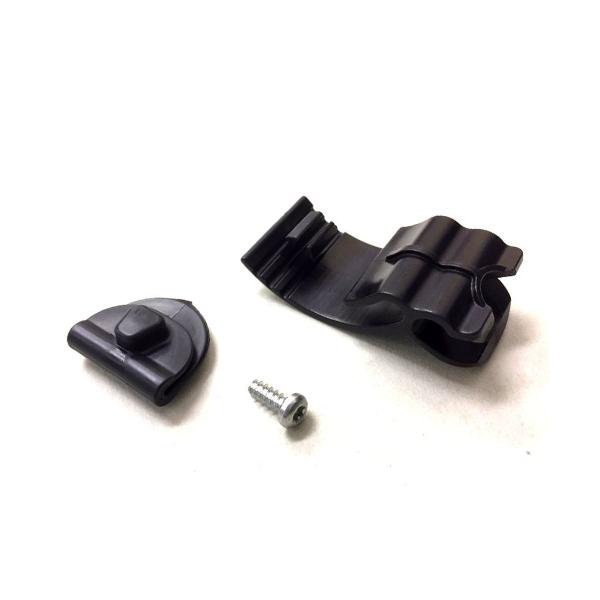 HARLEY-DAVIDSON 純正 XL用左サイドカバーマウントクランプキット KIT,CLAMP,LH,SDCVR MNT,XL 70417-04E