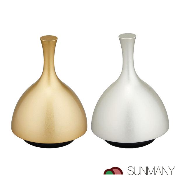 【商品仕様】 素材：シルジン青銅、ケヤキ サイズ：42mm×42mm×67mm 重量：140g カラー：ゴールド、シルバー 表面加工：ウレタン 【商品説明】 ※硬いものでこすらないでください。※鳴り玉を引っ張らないでください。サンメニーの「...