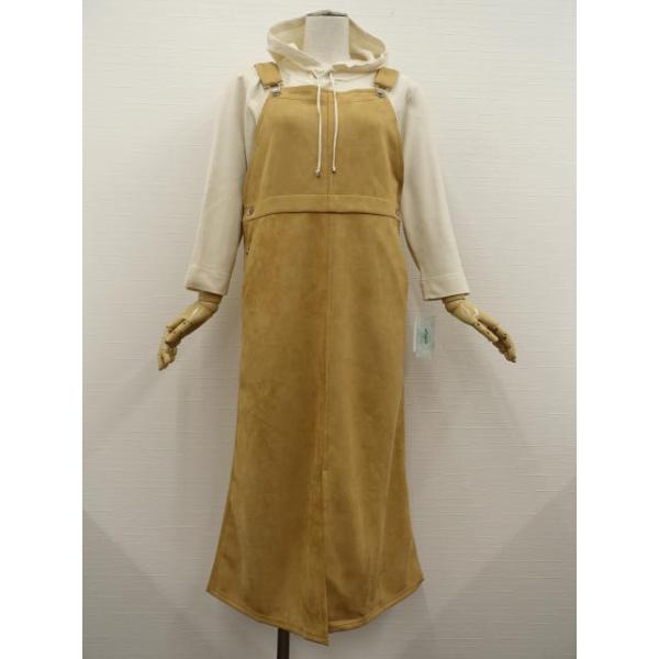 style RAVIE LAND等 マキシ丈サロペットスカート+九分袖パーカー コーディネート2点セット M相当 キャメル アイボリー 英字 カジュアル系 20代