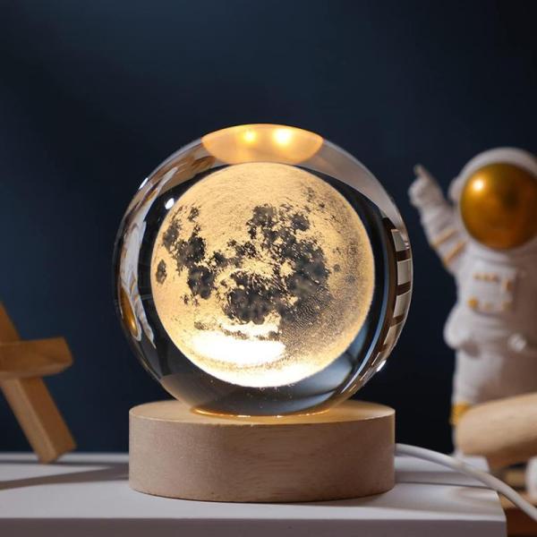 イルカ 立体的 クリスタル置物 8cm 人工クリスタル 宇宙飛行士