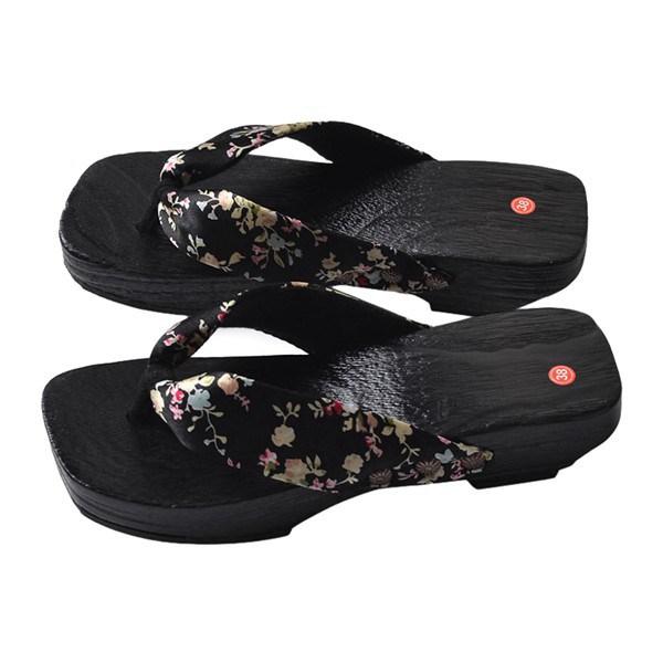 [Release date: June 5, 2023]【コーデ】軽くて履きやすい桐の黒塗り下駄です。 鼻緒が洋服にも合うデザイン。ハーフパンツやチノパンツなどの、夏の装いにピッタリです。 もちろん浴衣にも。 下駄を気軽に楽しみたい方は必見...