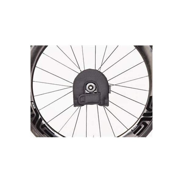 輪行時の収納では、ワイヤーが入っていないこちらの方がコンパクトになります。【商品名】ローターカバー 140/160mm【材質】NL420D/USD【カラー】ブラック