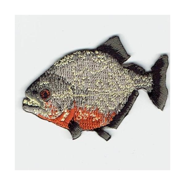 刺繍アイロンワッペン魚（ピラニア）