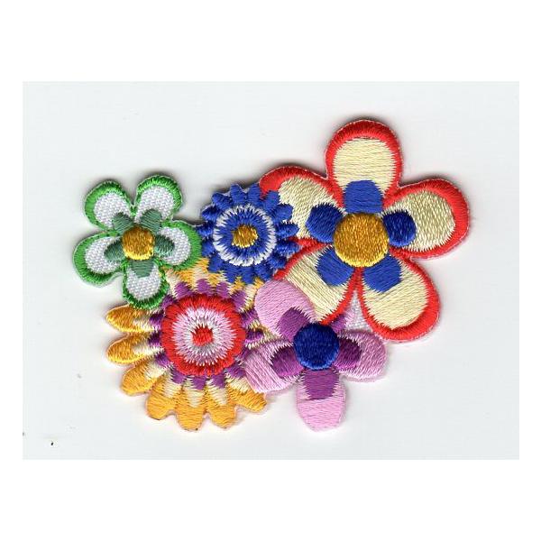 花瓶の花 刺繍作品 約50cm x 40cm 花瓶の花 刺繍作品 約50cm