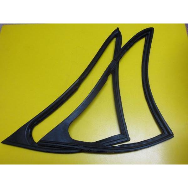 ダットサントラック 520 521用 三角窓ウェザーストリップ : ファイン