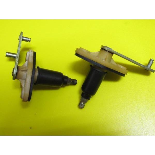 日産純正新品 サニー B110 KB110 用 ワイパーピボット : ファイン