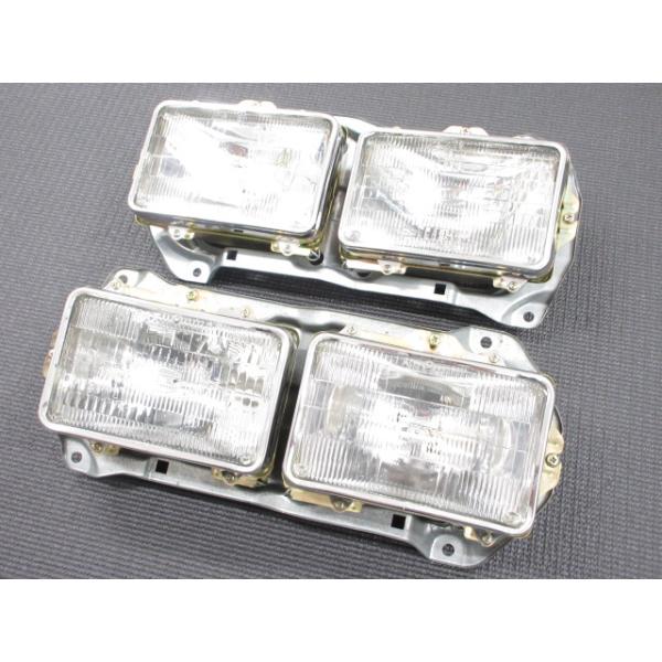 純正新品 ダットサントラック 720 用 ヘッドライト 左右セット