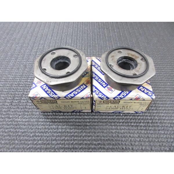 純正新品 サニー サニトラ B110 B120 フロント ストラット リング