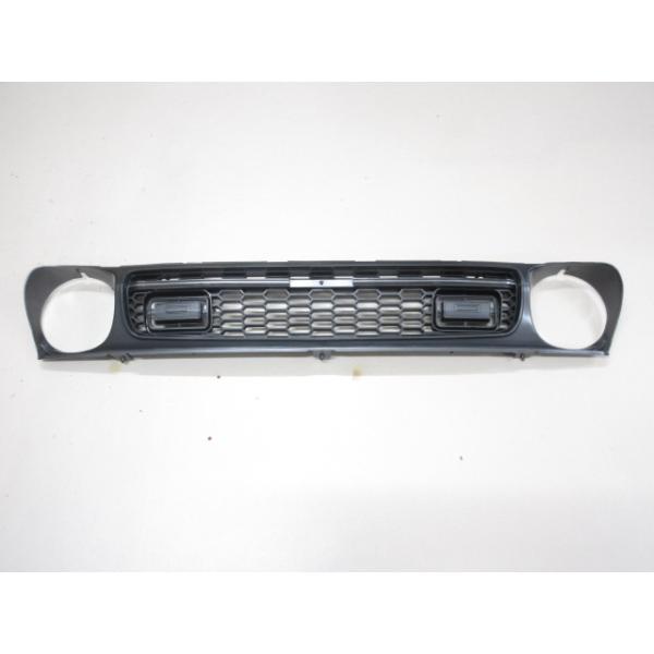 純正 新品 サニー B210 用 グリル (2) KB210 B110 B310 : ファイン