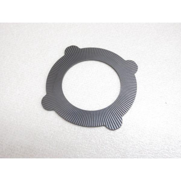 新品 AE86 TRD LSD 用 外爪t=1.65mm フリクションディスク 1枚新品です。AE86のTRD製LSDに使用できる外爪ディスクです。スタンダードサイズ(t=1.65)です。OHにいかがでしょうか。※初期不良に限り返品をお受け...