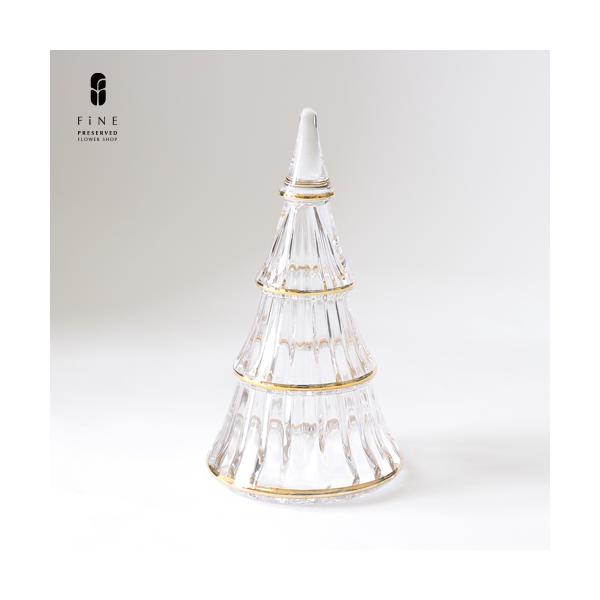 デンマークの人気陶器ブランド ホルムガードのクリスマスツリー4つのサイズ違いのツリーを並べると、小さなガラスの森が現れます。ツリーの内部にはウェーブが施され、美しい光の屈折を生み出し、窓辺やキャンドルの近くに置いて使っても。ゴールドの部分は...