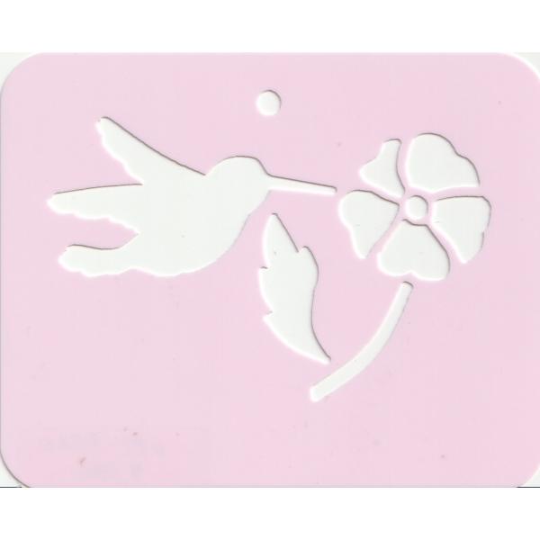 ☆ステンシル部分：横103mm×縦65mm☆0,3mm厚ですので、曲面でも使用できます。☆ペーパーではないので、拭いて何回も使用出来ます。☆使用後はすぐの絵具をふき取ってください。☆半透明ですので合わせやすい。☆お部屋を遊び心あふれる空間に...