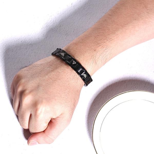 メンズアクセサリー エントリー最大p14倍以上 バングル メンズ ブレスレット 黒 ブラック 磁気 チタン 健康 ゼルダ 大人 Nd5emmedtu Www Boulevardrestaurants Com